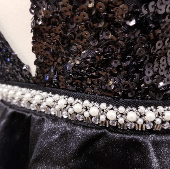 NWT Lulus Black Sequin Tiered Satin Mini Dress, Size XS - Picture 12 of 15